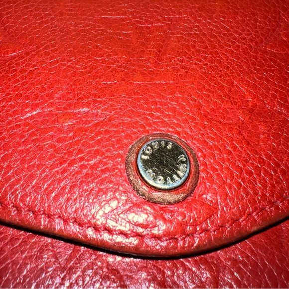 LV Monogram Empreinte Leather Curieuse Wallet - Picture 10 of 13